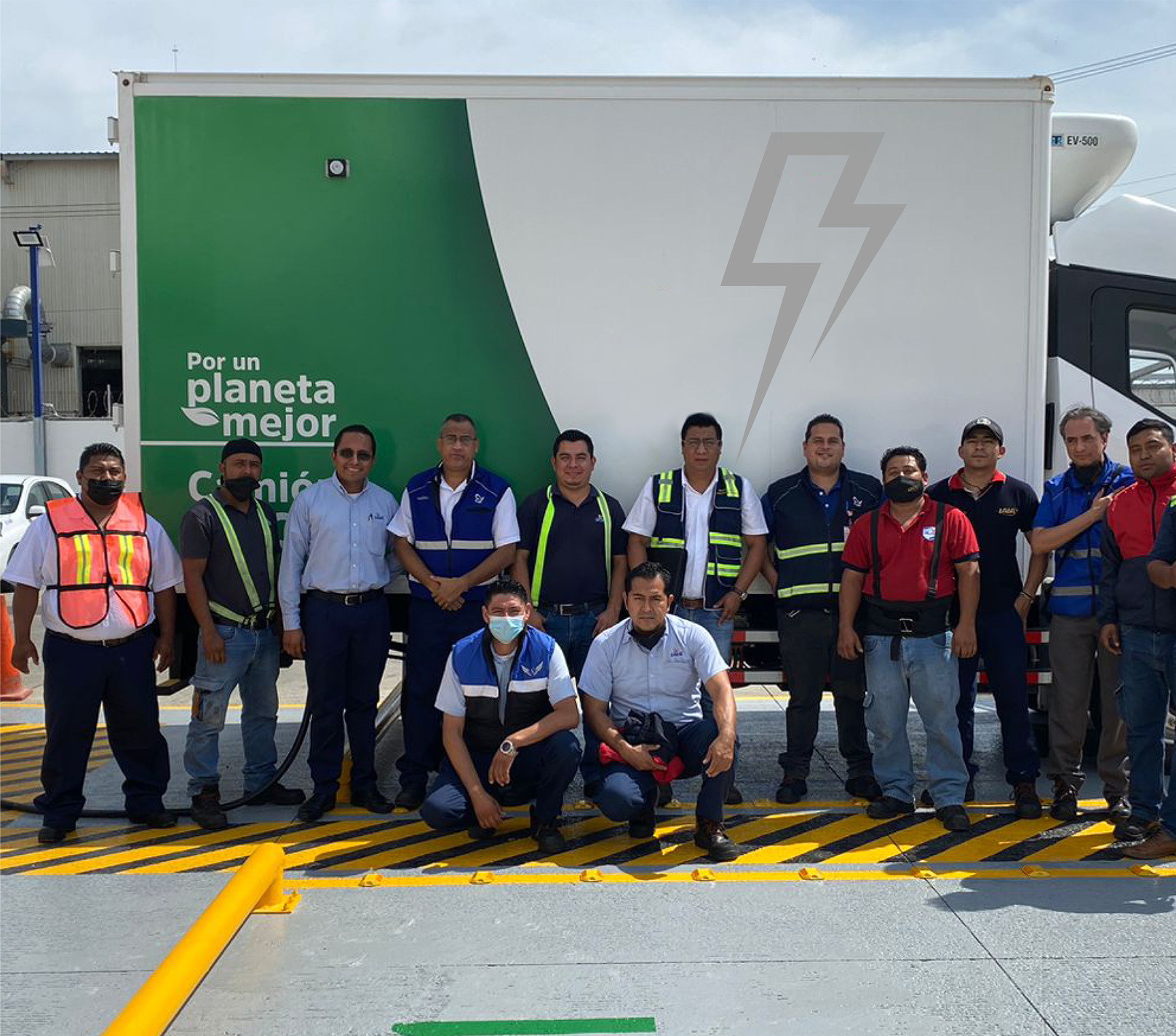 2 - P_W - Postv - imagenes_Servicios-2_entrenamiento - sin_texto